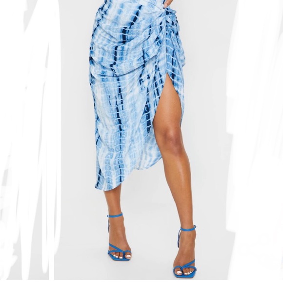 PrettyLittleThing Dresses & Skirts - Blue Tie Dye Ruched Side Midi Skirt
